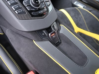 2017 Lamborghini AVENTADOR — миниатюра 53