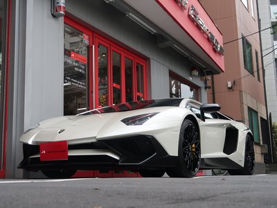 LAMBORGHINI AVENTADOR - 6