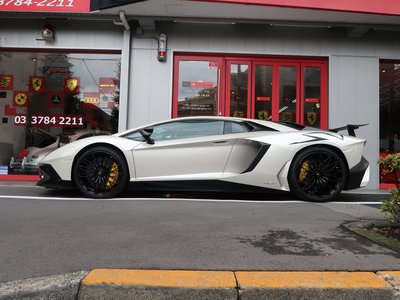 2017 Lamborghini AVENTADOR — миниатюра 12
