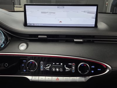2021 Genesis GV70 — миниатюра 18