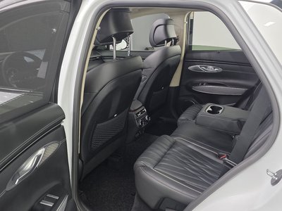 2021 Genesis GV70 — миниатюра 11
