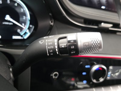 2021 Genesis GV70 — миниатюра 16