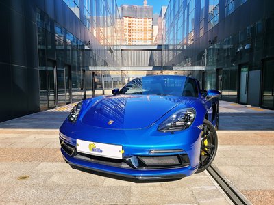 PORSCHE 718 BOXSTER