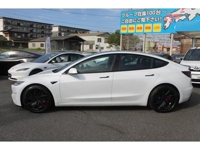 صورة 4 لـ 2024 Tesla MODEL 3