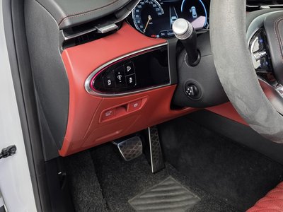 2021 Genesis GV70 — миниатюра 29