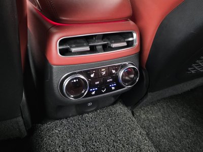 2021 Genesis GV70 — миниатюра 25