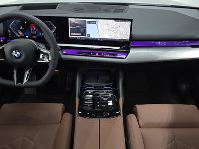2025 BMW 5 SERIES photo 5