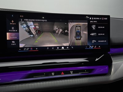 2025 BMW 5 SERIES 缩略图 21