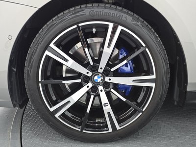 2025 BMW 5 SERIES photo 6
