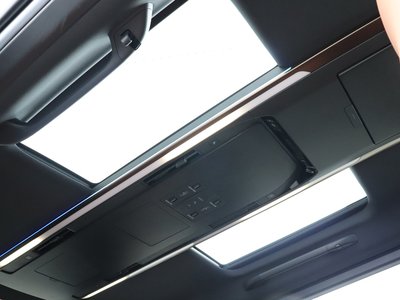 TOYOTA VELLFIRE - 9