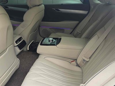 GENESIS G80 (RG3) - 8