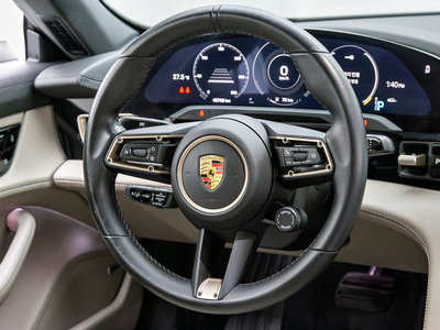 2021 Porsche TAYCAN thumbnail 12