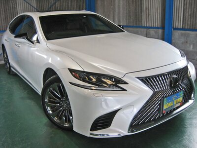 LEXUS LS