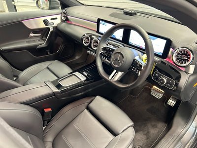 MERCEDES-BENZ CLA - 5