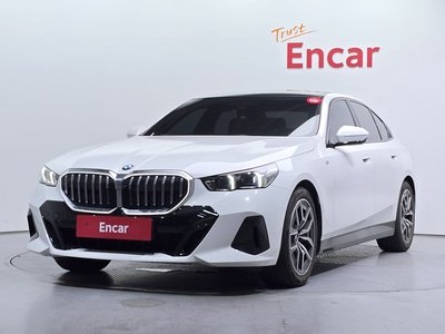 BMW 5 SERIES - 1
