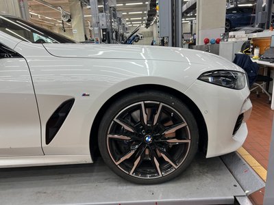 BMW 8 SERIES - 4