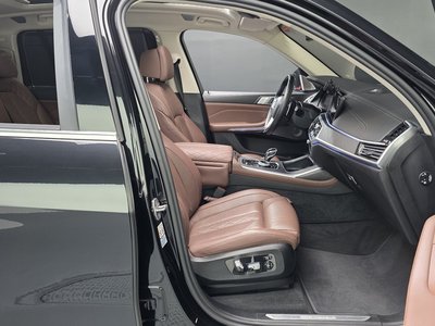 2022 BMW X7 — миниатюра 11