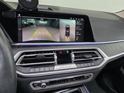 2022 BMW X7 — миниатюра 15