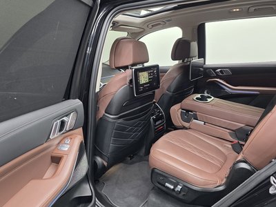 2022 BMW X7 — миниатюра 12