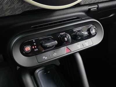 صورة مصغرة 12 لـ 2024 MINI COOPER ELECTRIC