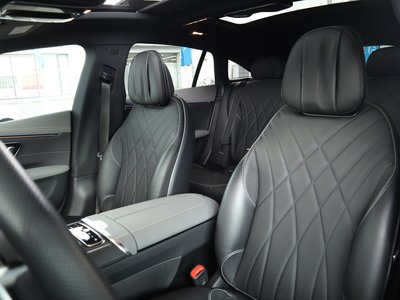 2024 Mercedes-BENZ EQS AMG — миниатюра 13