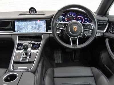 PORSCHE PANAMERA - 9