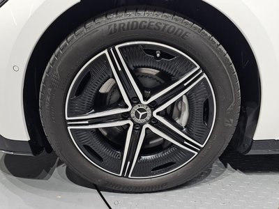 MERCEDES-BENZ EQE - 6