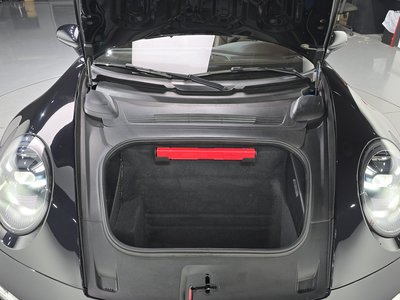 PORSCHE 911 - 7