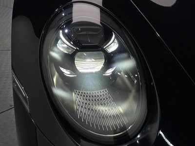 PORSCHE 911 - 9