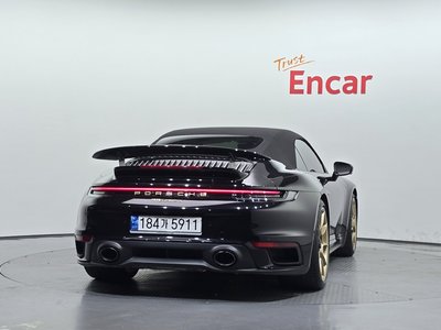 PORSCHE 911 - 4