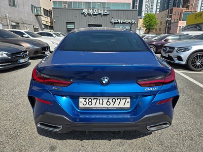 BMW 8 SERIES - 4