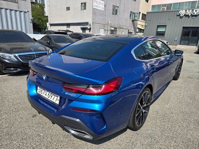 BMW 8 SERIES - 7