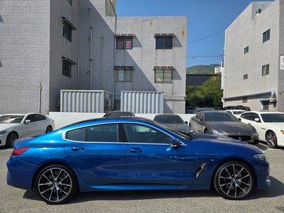 BMW 8 SERIES - 9