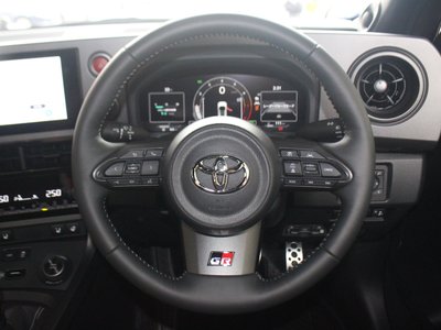2025 Toyota GR YARIS 缩略图 20