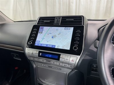 TOYOTA LAND CRUISER PRADO - 10