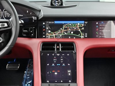 2025 Porsche TAYCAN — миниатюра 14