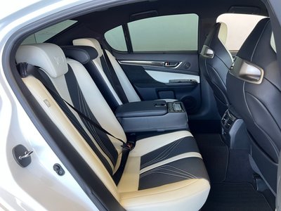 2016 Lexus GS F thumbnail 15