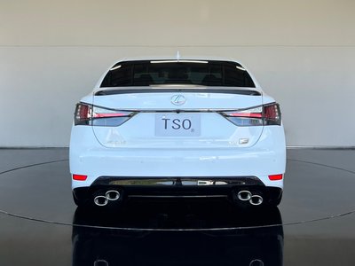 2016 Lexus GS F thumbnail 4