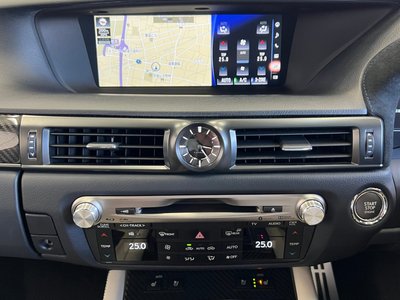 2016 Lexus GS F thumbnail 19