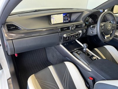 2016 Lexus GS F thumbnail 11