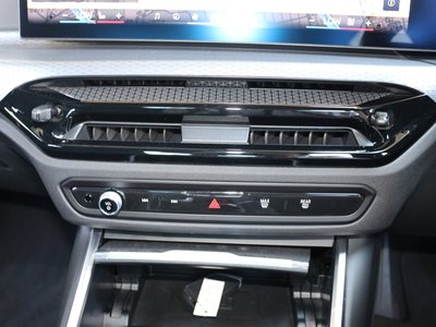 2025 BMW 3 SERIES 缩略图 85
