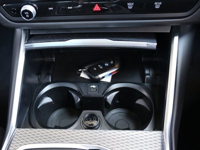 2025 BMW 3 SERIES 缩略图 87