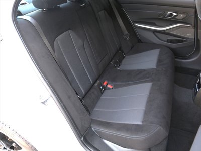 2025 BMW 3 SERIES 缩略图 39