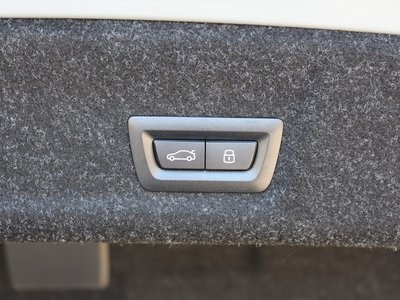 2025 BMW 3 SERIES 缩略图 43