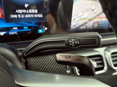 MERCEDES-BENZ GLE - 9