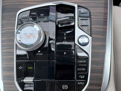 2023 BMW X7 — миниатюра 27
