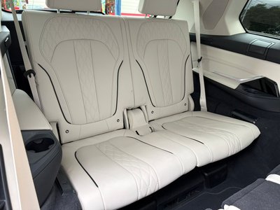 2023 BMW X7 — миниатюра 17