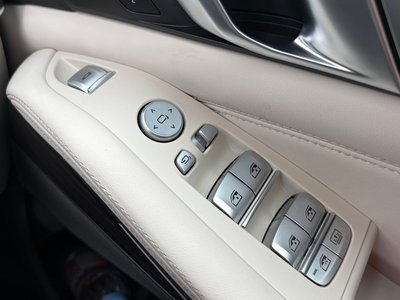 2023 BMW X7 — миниатюра 32