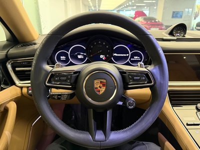 PORSCHE PANAMERA - 8