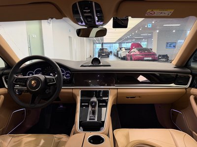 PORSCHE PANAMERA - 10